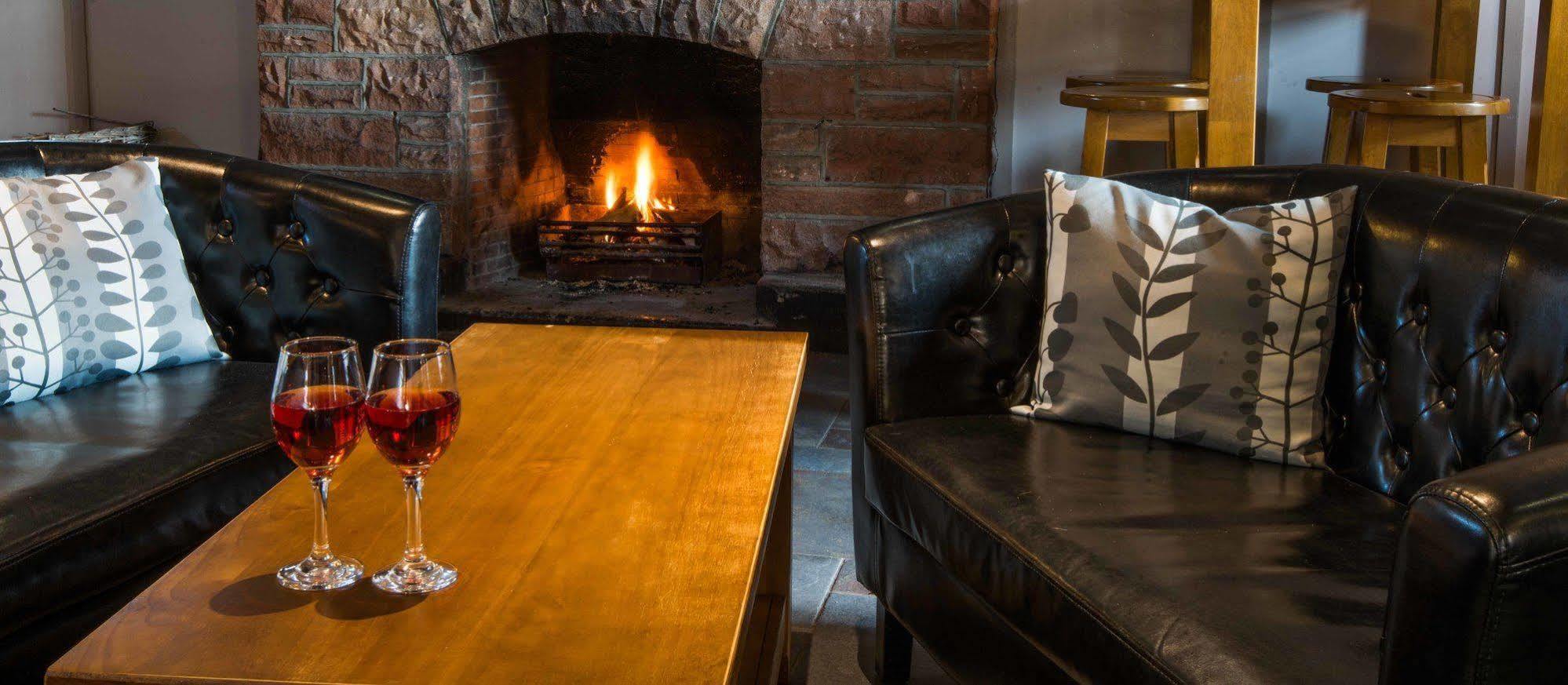 The Red Lion Earlston 외부 사진