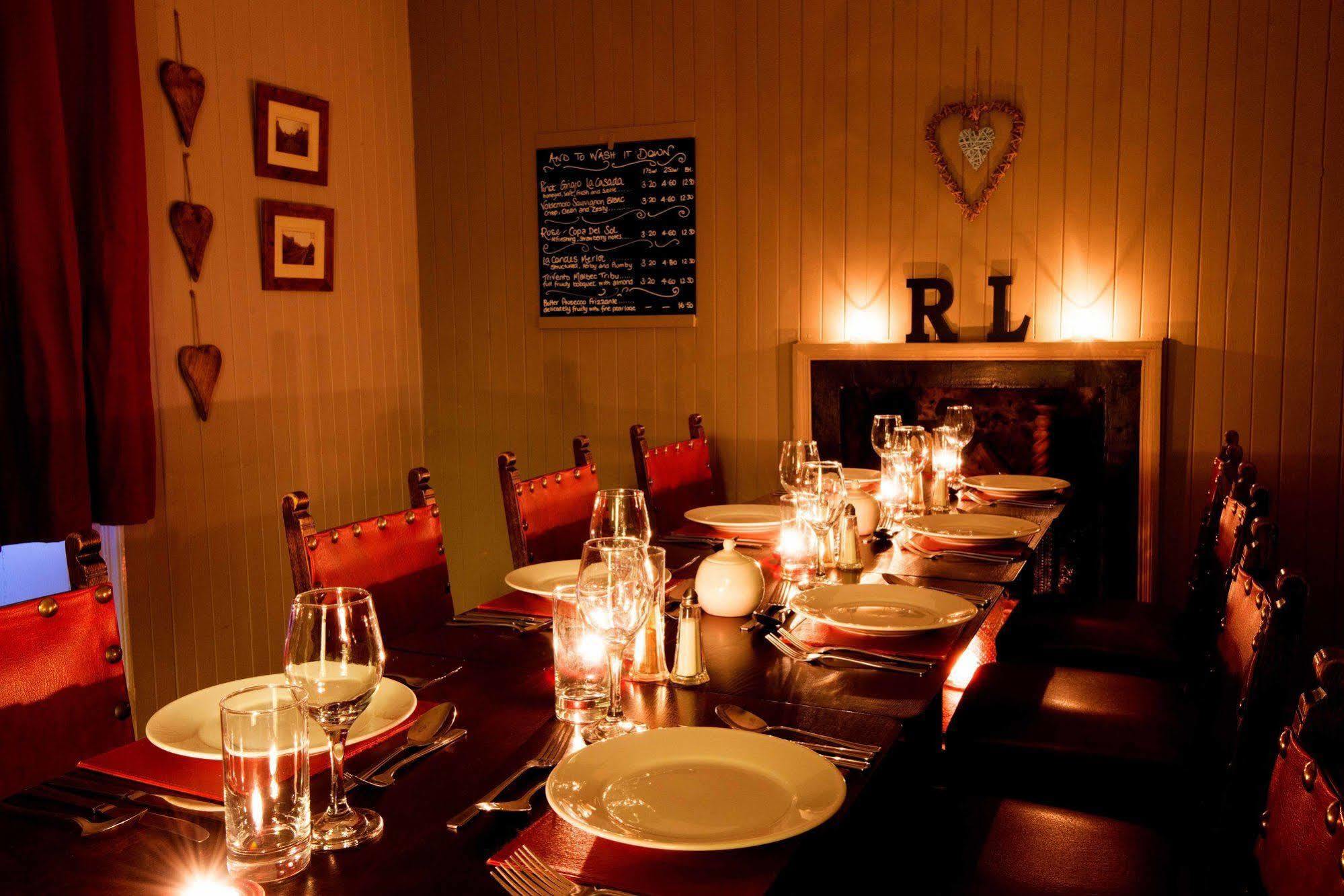 The Red Lion Earlston 외부 사진